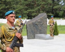 Нардеп ошеломил высказываниями о погибших украинских воинах