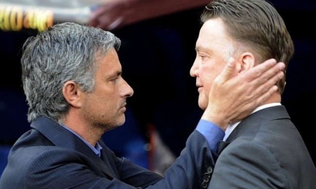 Вскоре Моуринью заменит ван Гала в МЮ