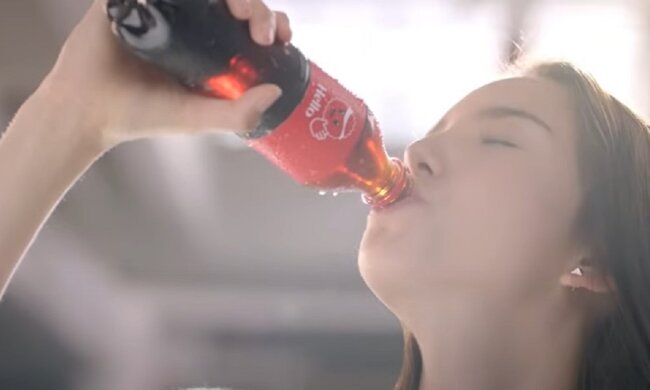 Не полезен напиток. Фото: Youtube