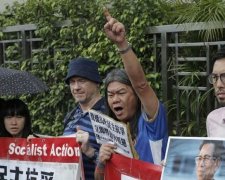Слабоумство і відвага: як китайське селище 3 місяці з копами воює
