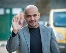 Так він голубчик: міцні обійми нардепів розбурхали мережу