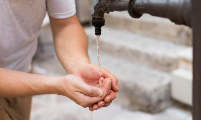 Вода с крана / фото: Freepik