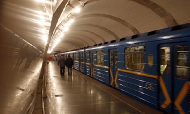  Київське метро продовжить на годину роботу в пасхальну ніч