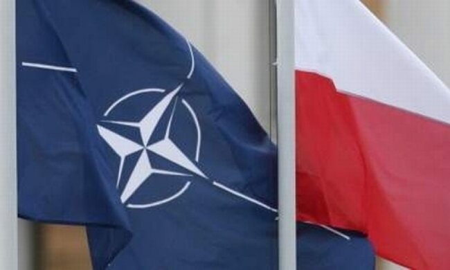 Польща закликає НАТО створити бази ближче до кордонів з Росією