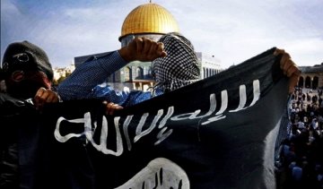 Росіянку судять за фото з прапором ІДІЛ