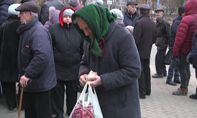 Пенсіонери, кадр з відео