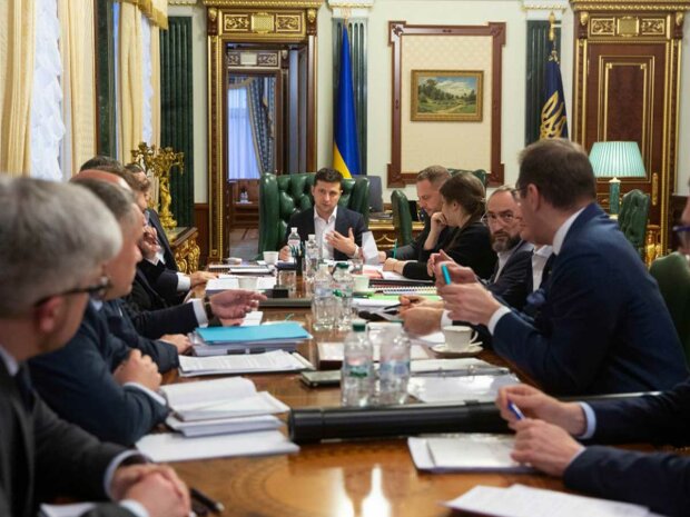 Напередодні зустрічі з Путіним: Зеленський скликає закрите засідання РНБО