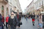 Буковинцям залізли в гаманці та порахували доходи: "Вдвічі більше"