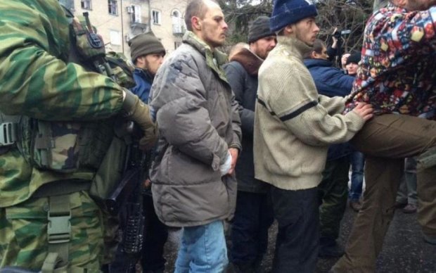 Справжній герой: чеченець-вертухай злякався українського полоненого