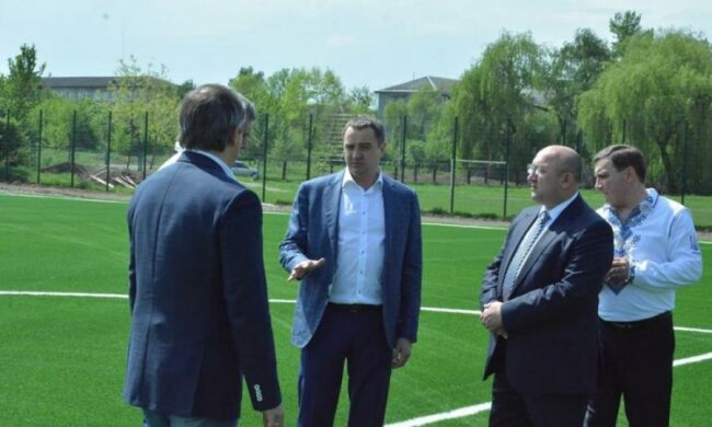 Голова українського футболу за сприяння президента УЄФА працюватиме у ФІФА 