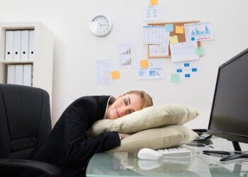 Спляча людина, фото з вільних джерел