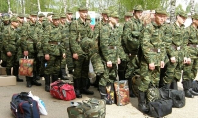 Окупанти примусово мобілізують кримчан, - блогер