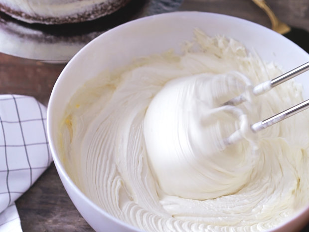 5 рецептов творожного крема для тортов и пирожных. Мало сахара
