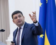 Гройсману померещилось очередное покращення. Украинцы скупают бентли и икру