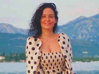Даша Астаф'єва, instagram.com/da_astafieva