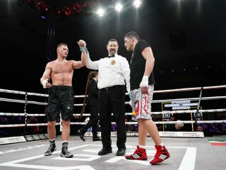 Артур Кішенко виграв дебютний бій у професійному боксі, twitter.com/Matchroom_ESP