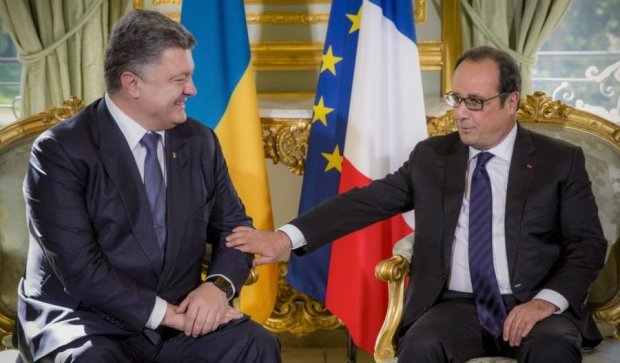 Французский президент попал в зависимость от "Минска"