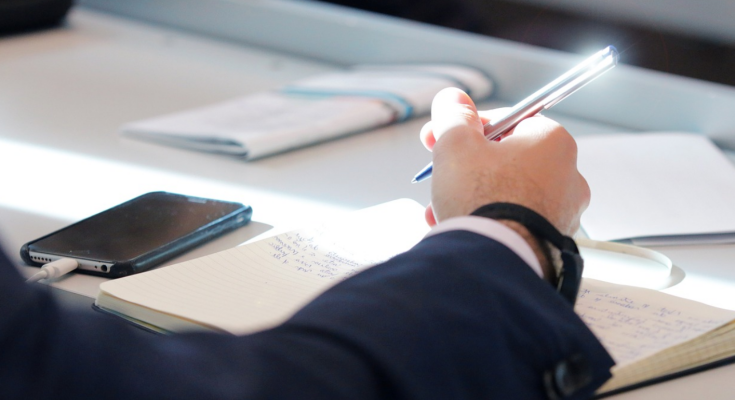 Ученики, школа, экзамен / фото: Pixabay