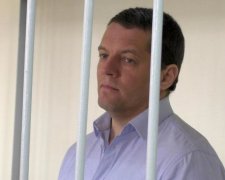 Український консул нарешті пробився до Сущенка