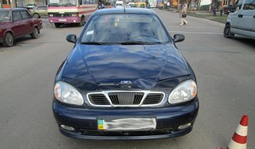 У Бердичеві під колеса автівки потрапив 10-річний хлопчик (фото)