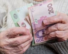 Кабмін ускладнив доступ до пенсій