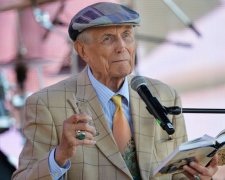 На смерть поета: Євтушенка назвали штатним пристосованцем