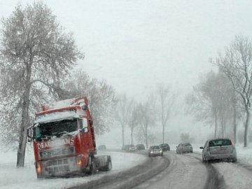 Сніговий циклон перетворить частину областей України на Антарктиду