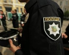 Американський далекобійник заступився за українських копів (відео)