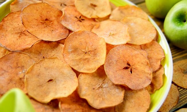 Чипси з яблук, скріншот: YouTube