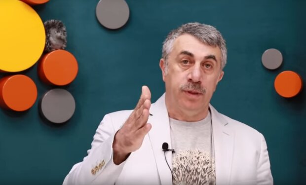 Доктор Комаровський, скрін з відео