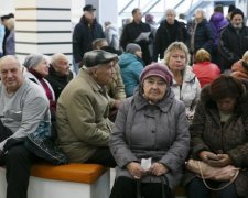 Запасайтеся свічками: світло стане не по кишені українцям