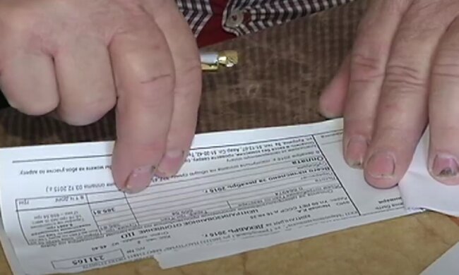 Платіжки за воду. Фото: скрін youtube