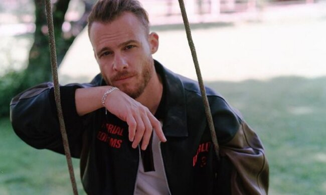 Керем Бюрсин. Фото: Инстаграм