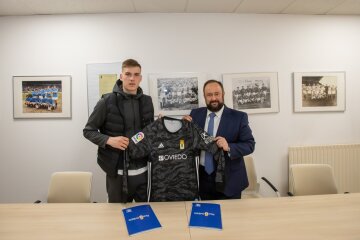 Андрей Лунин перешел в "Овьедо", twitter.com/RealOviedo