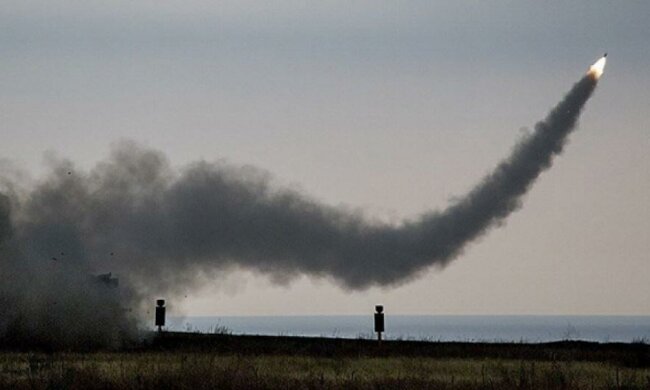 У Маріуполі військові потренувались стріляти із зеніток (фото)