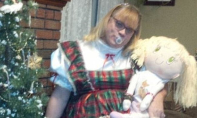 Чоловік залишив сім’ю, щоб стати 6-річною дівчинкою 