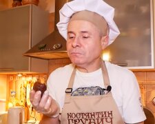 Костянтин Грубич приготував печиво "Картопля", кадр з відео