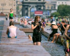 Погода на літо: на Україну обрушиться болісна спека