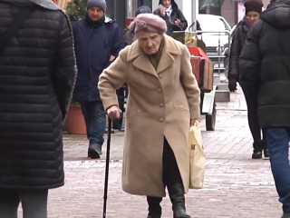 Пенсіонерка. Фото: скрін youtube