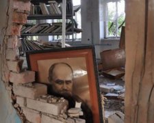 Фоторепортаж з покинутого села Донецької області