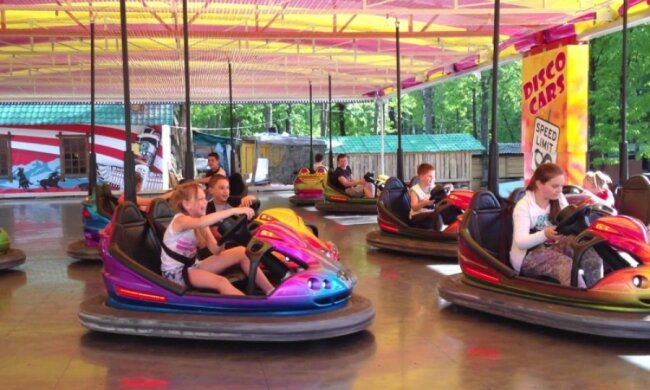 Дитячу машинку розігнали до півтори сотні кілометрів