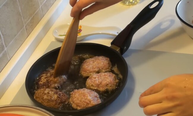 Котлети, кадр з відео