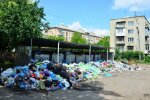 Сморід на всю Львівщину: місто потопає у смітті, комунальний Апокаліпсис показали одним фото