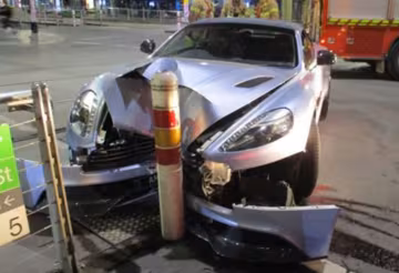 Aston Martin Vanquish, ссагѕсоорѕ