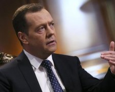 А його вже поховали: Медведєв раптово винирнув у несподіваному місці
