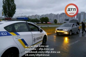 Крымский навигатор едва не уничтожил полицейский Prius