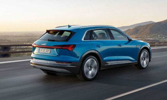 audi e-tron, carmagazine