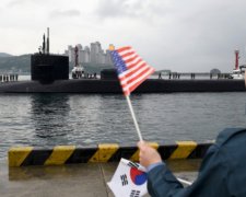 Пхеньян не вгамовується: тепер загрожують перетворити субмарину США на примару