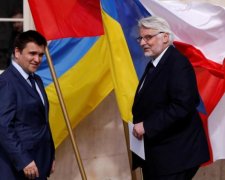 Україна та Польща поскандалили через паспорт