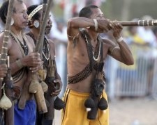 Бразильські індіанці відкрили вогонь з луків по поліції